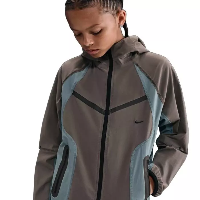 Nike Big Boys' Tech Woven Jacket - Grey